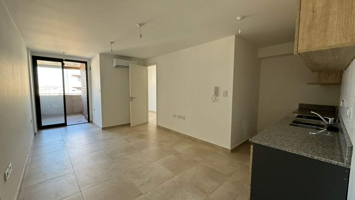 Departamento en Venta 1 dormitorio en Centro con balcon - Maria Reina 16  - Con Renta