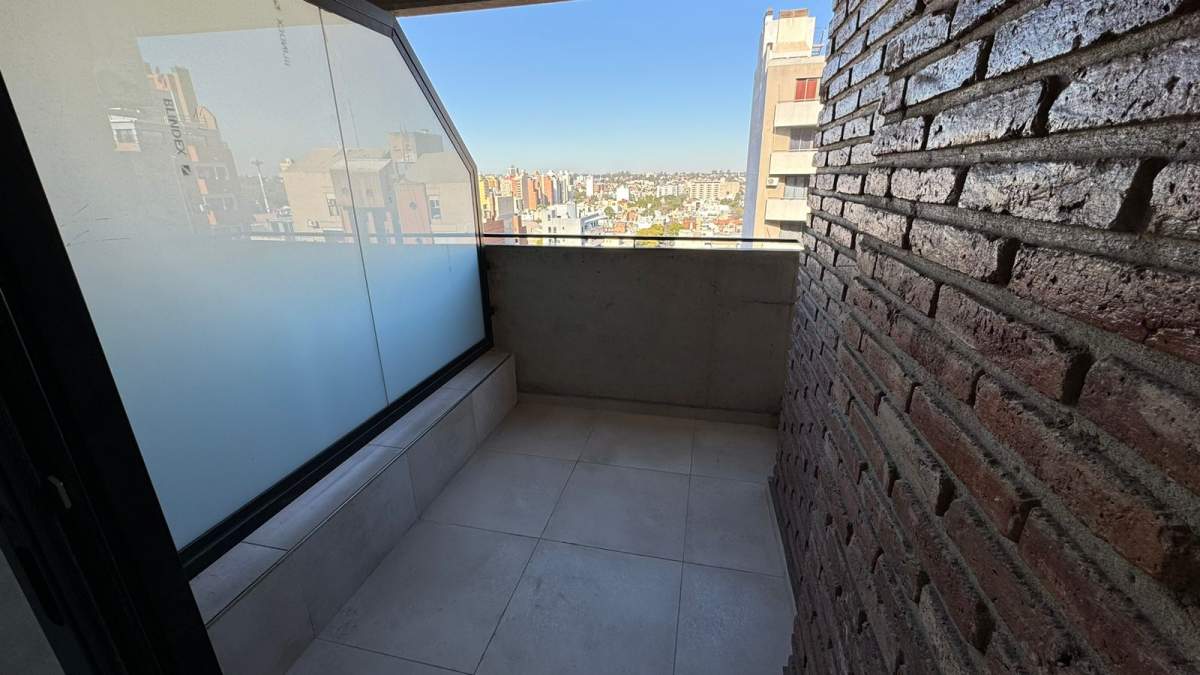 Departamento en Venta 1 dormitorio en Centro con balcon - Maria Reina 16  - Con Renta