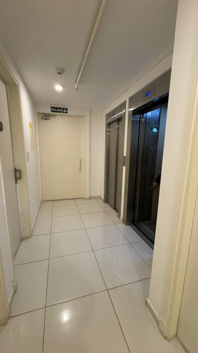 Departamento en Venta 1 dormitorio en Centro con balcon - Maria Reina 16  - Con Renta