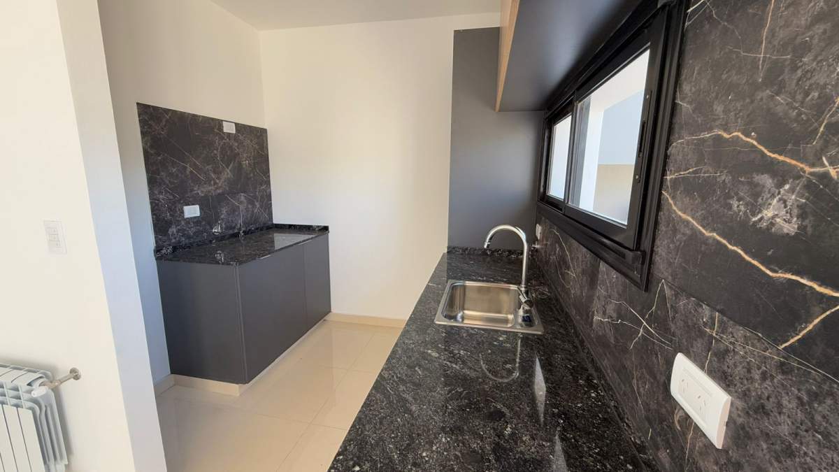 Duplex en venta de 3 dormitorios y 3 baños en Quebrada de Manantiales