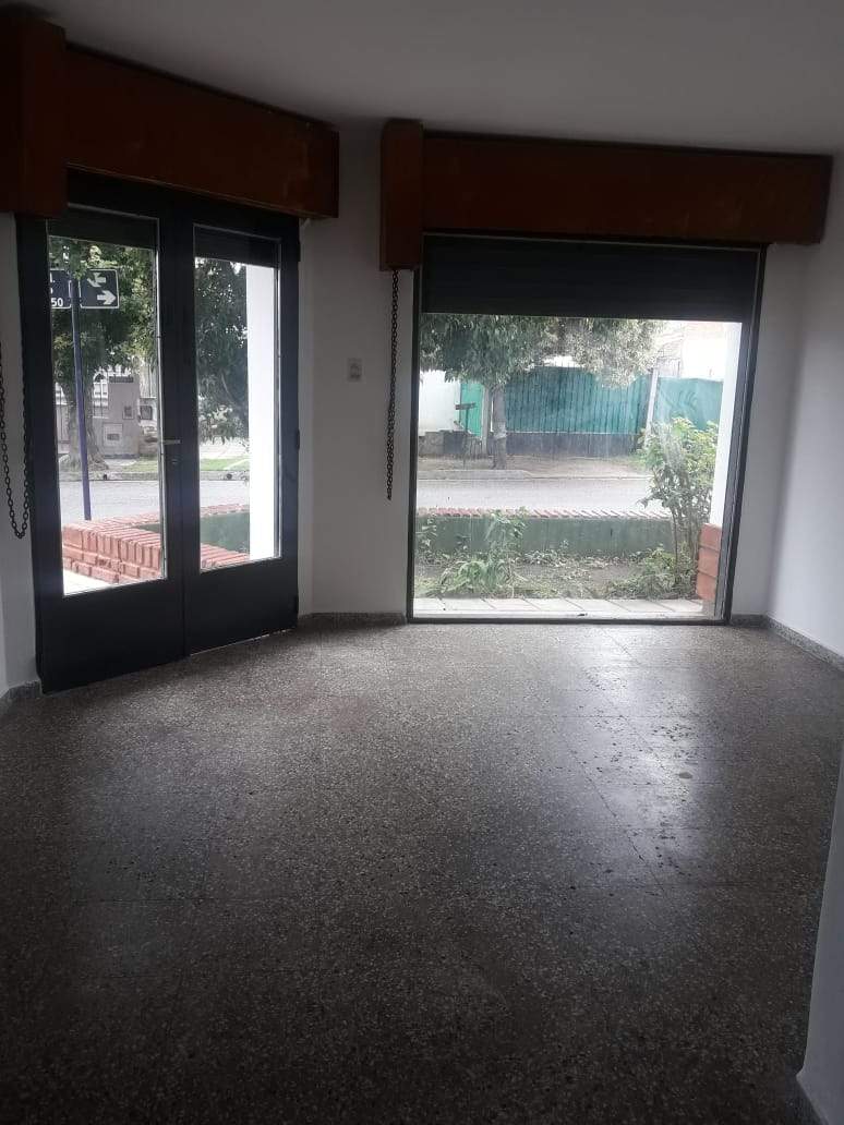 ALQUILER CASA EN CALLE ACHAVAL RODRIGUEZ 1850 B RESIDENCIAL SANTA ANA