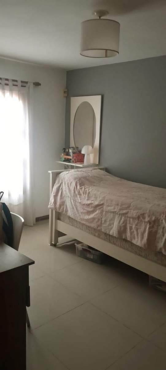 SE VENDE O PERMUTA CASA DE TRES DORMITORIOS B AJEPROC-( FENIX-) RIO CUARTO