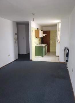 Vendo dpto 2 dorm cplacard. Alberdi