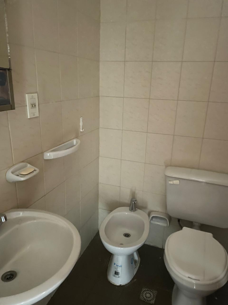 ALQUILER DE DEPARTAMENTO 2 DOR, CON BALCON Y COCHERA, BAULERA!!!