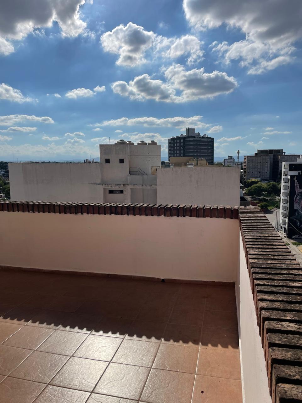 ALQUILER DE DEPARTAMENTO 2 DOR, CON BALCON Y COCHERA, BAULERA!!!