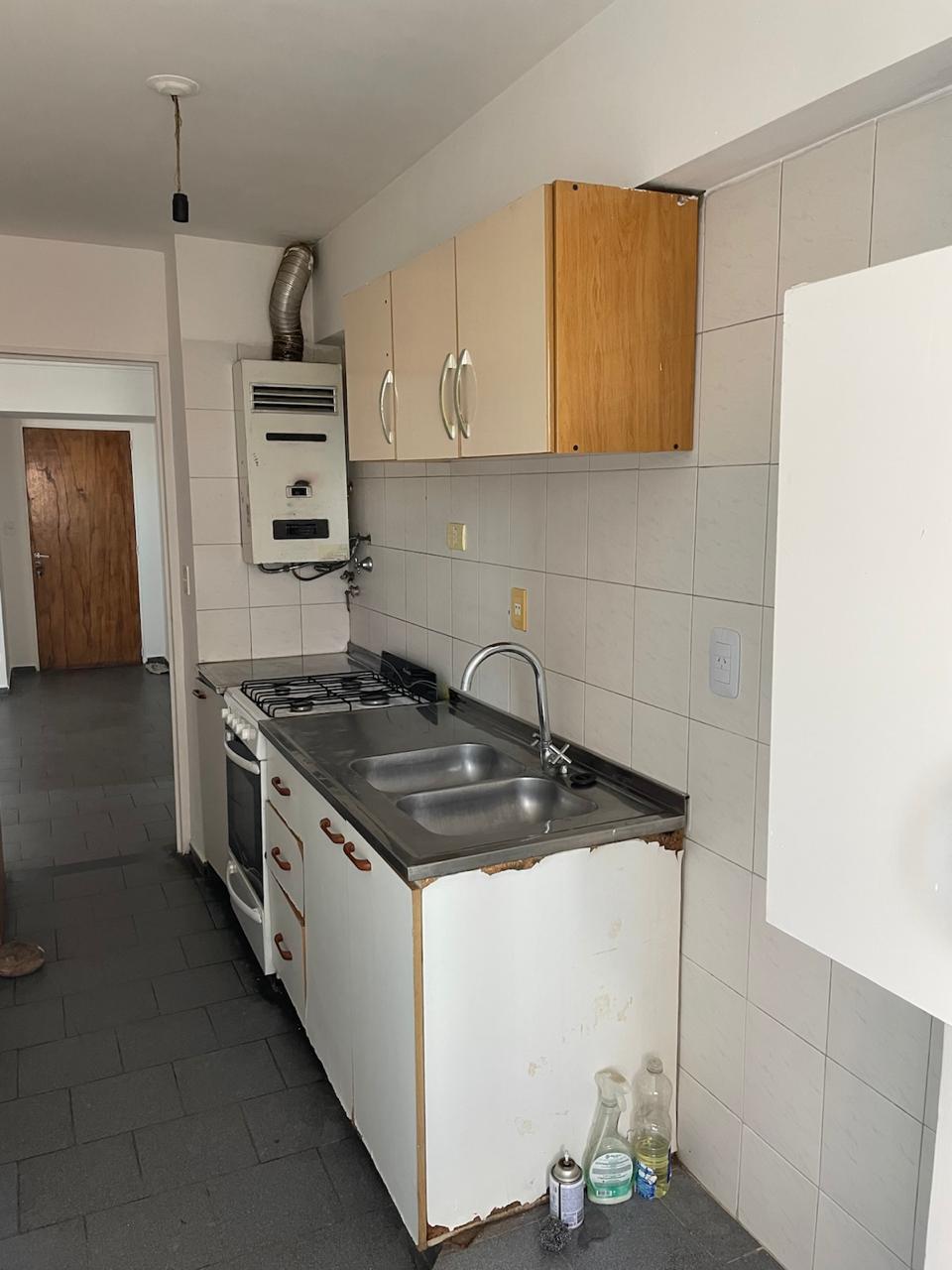 ALQUILER DE DEPARTAMENTO 2 DOR, CON BALCON Y COCHERA, BAULERA!!!