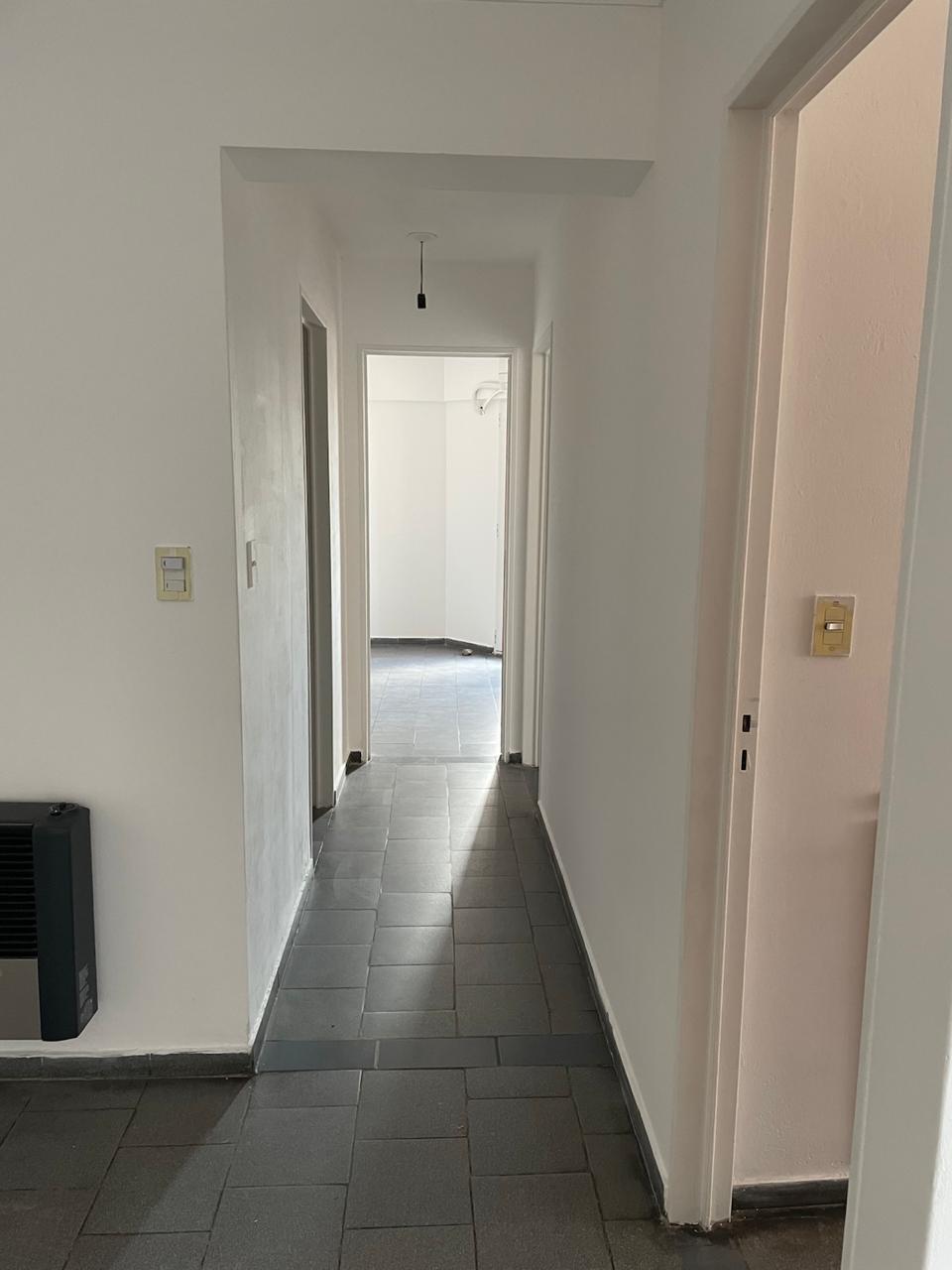 ALQUILER DE DEPARTAMENTO 2 DOR, CON BALCON Y COCHERA, BAULERA!!!