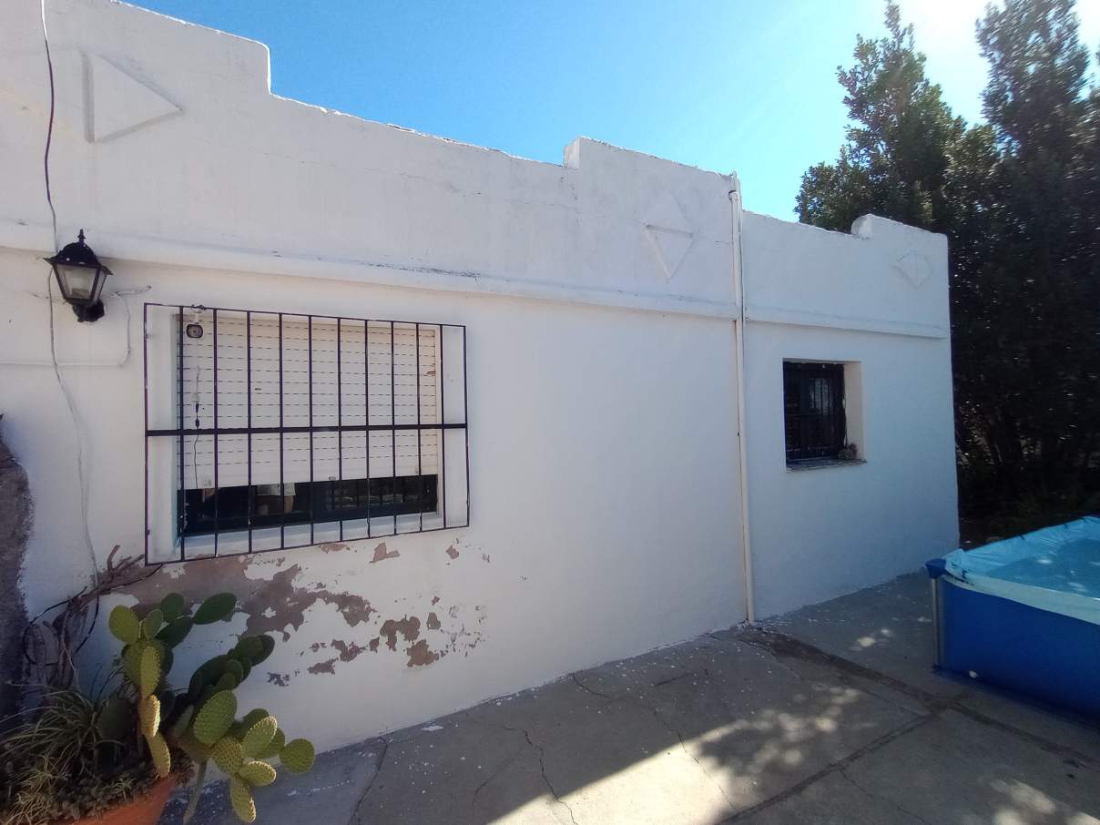 SE VENDE CASA DE DOS DORMITORIOS A REFACCIONAR EN RIO CUARTO B ROQUE SAENZ PEÑA