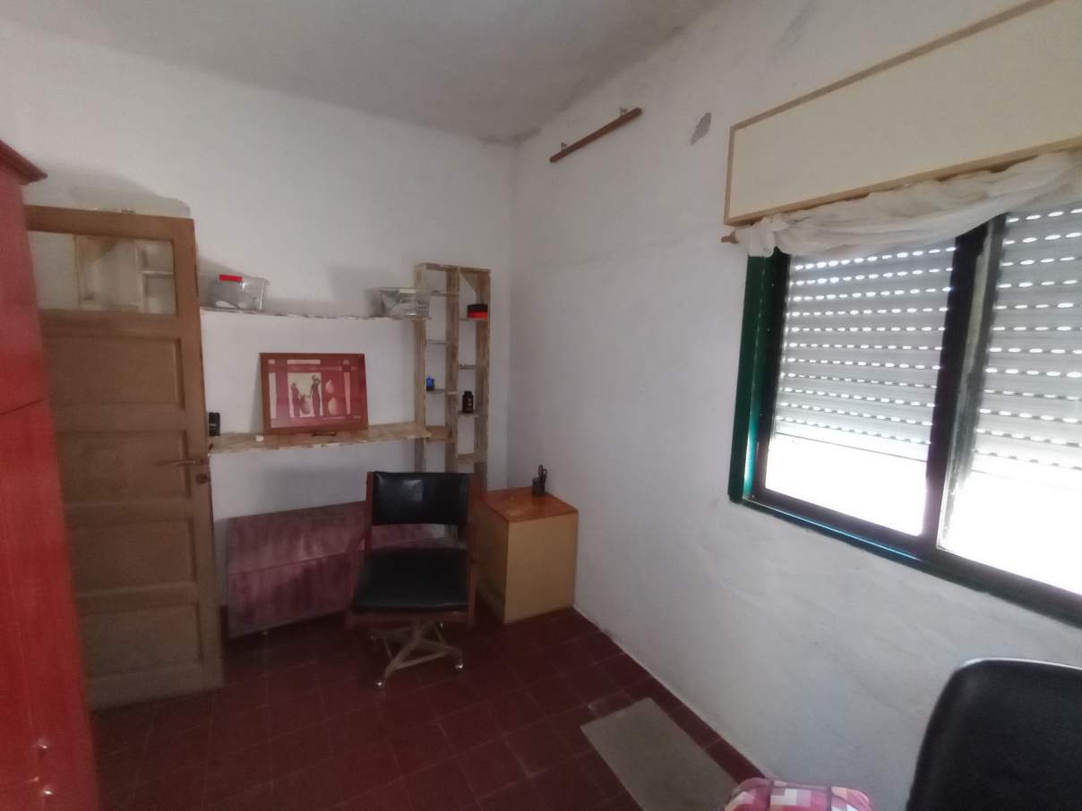 SE VENDE CASA DE DOS DORMITORIOS A REFACCIONAR EN RIO CUARTO B ROQUE SAENZ PEÑA