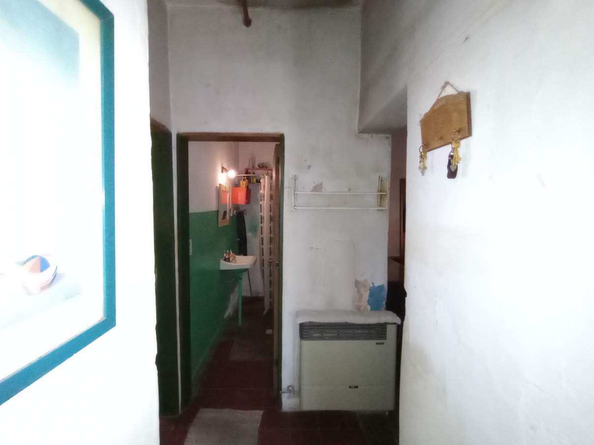 SE VENDE CASA DE DOS DORMITORIOS A REFACCIONAR EN RIO CUARTO B ROQUE SAENZ PEÑA