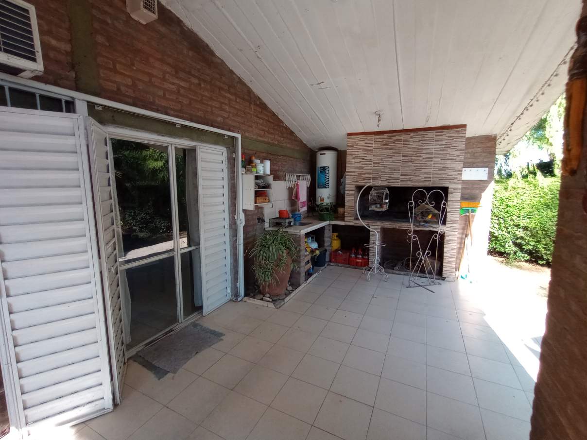 SE VENDE O PERMUTA CASA QUINTA 3 DORMITORIOS SECTOR LAS HIGUERAS RÍO CUARTO
