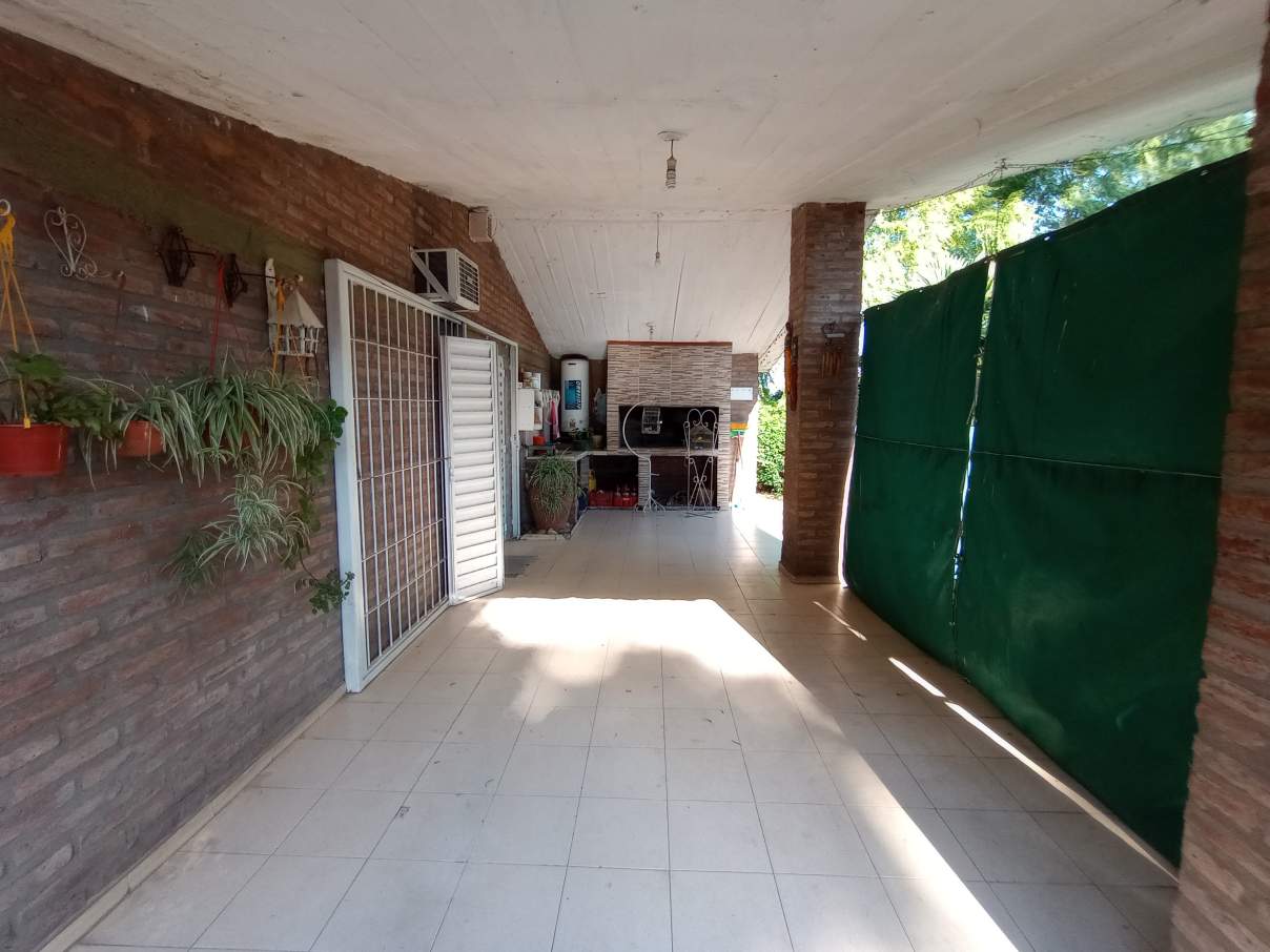 SE VENDE O PERMUTA CASA QUINTA 3 DORMITORIOS SECTOR LAS HIGUERAS RÍO CUARTO