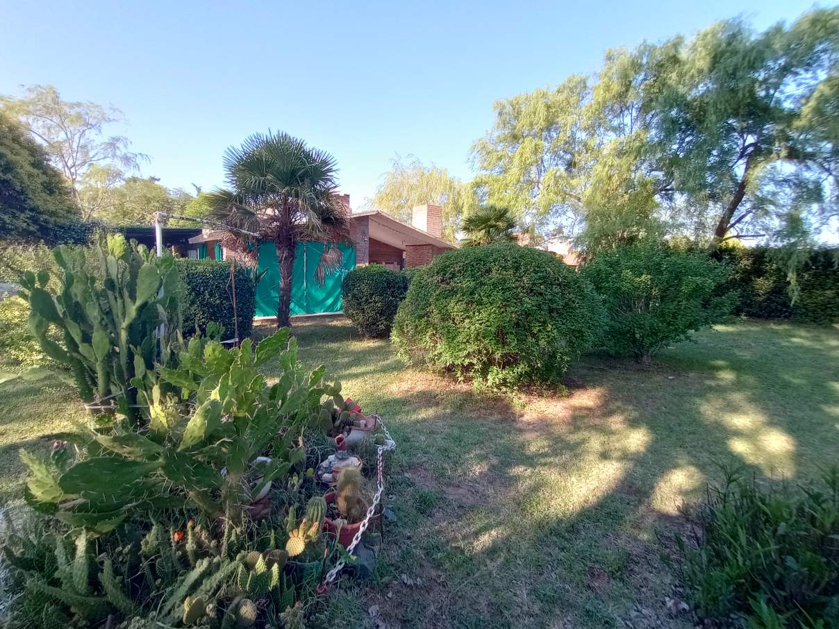 SE VENDE O PERMUTA CASA QUINTA 3 DORMITORIOS SECTOR LAS HIGUERAS RÍO CUARTO