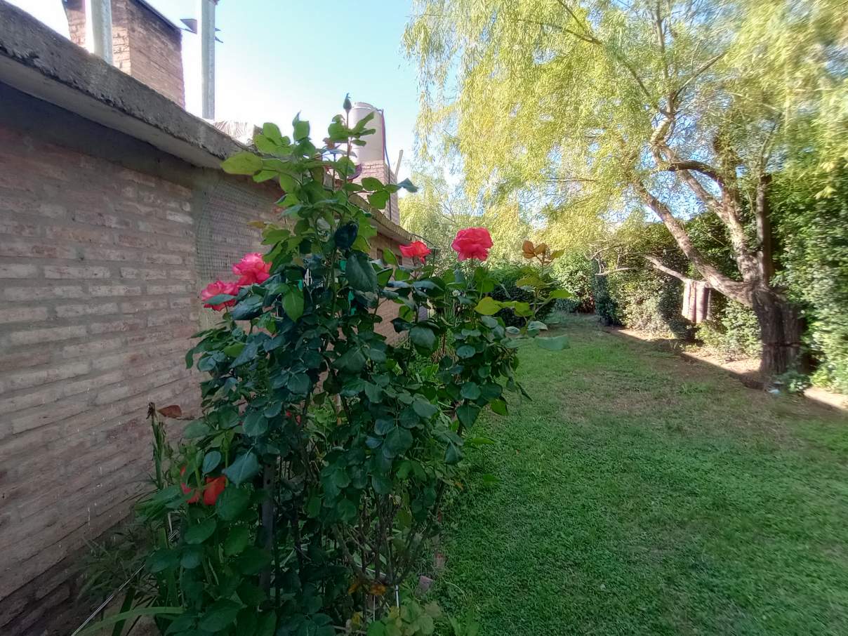 SE VENDE O PERMUTA CASA QUINTA 3 DORMITORIOS SECTOR LAS HIGUERAS RÍO CUARTO