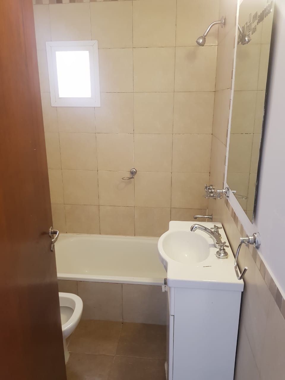 Buenos Aires 1078 Depto 2 dor con terraza propia 7x5 !!!