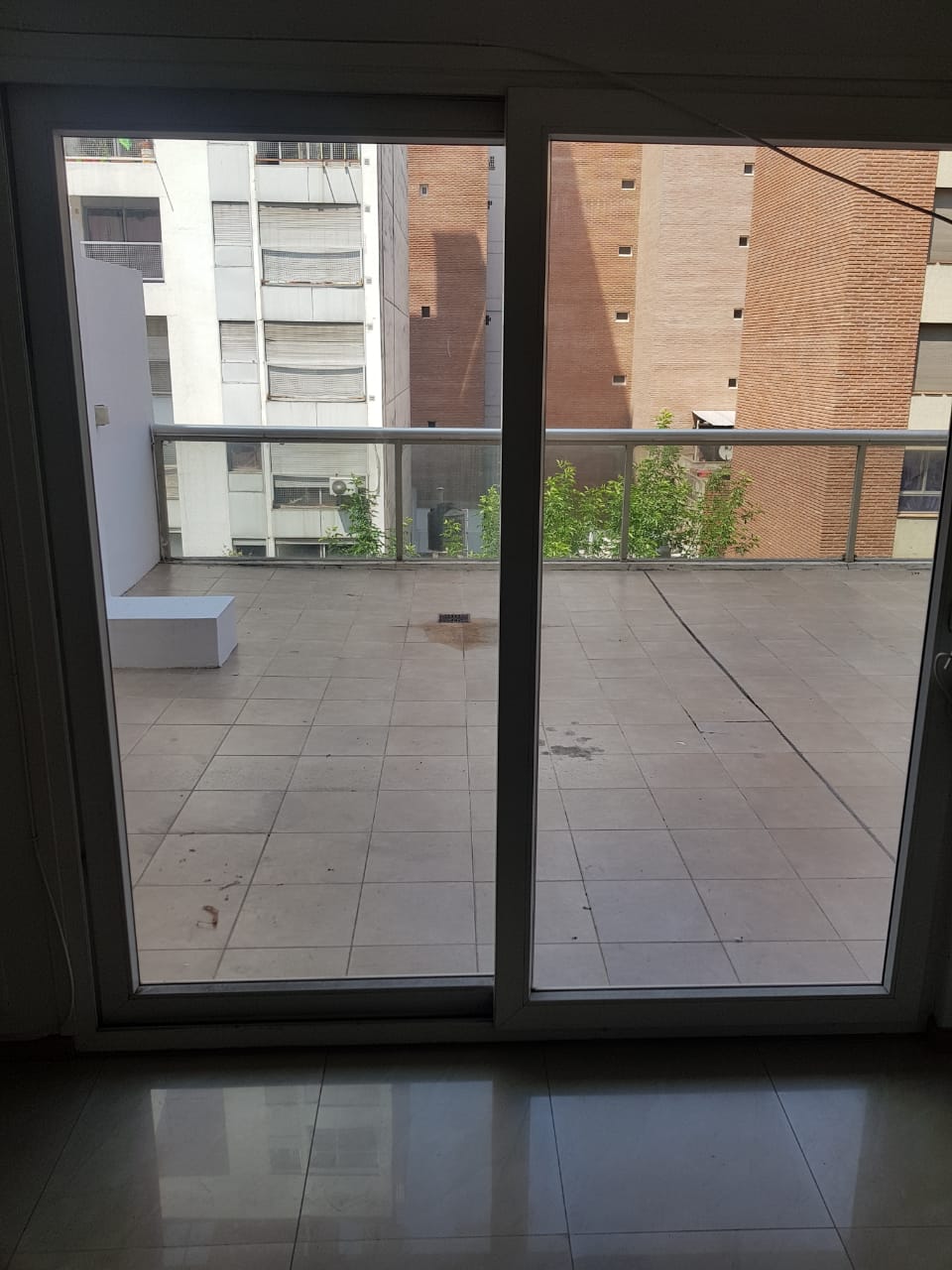 Buenos Aires 1078 Depto 2 dor con terraza propia 7x5 !!!