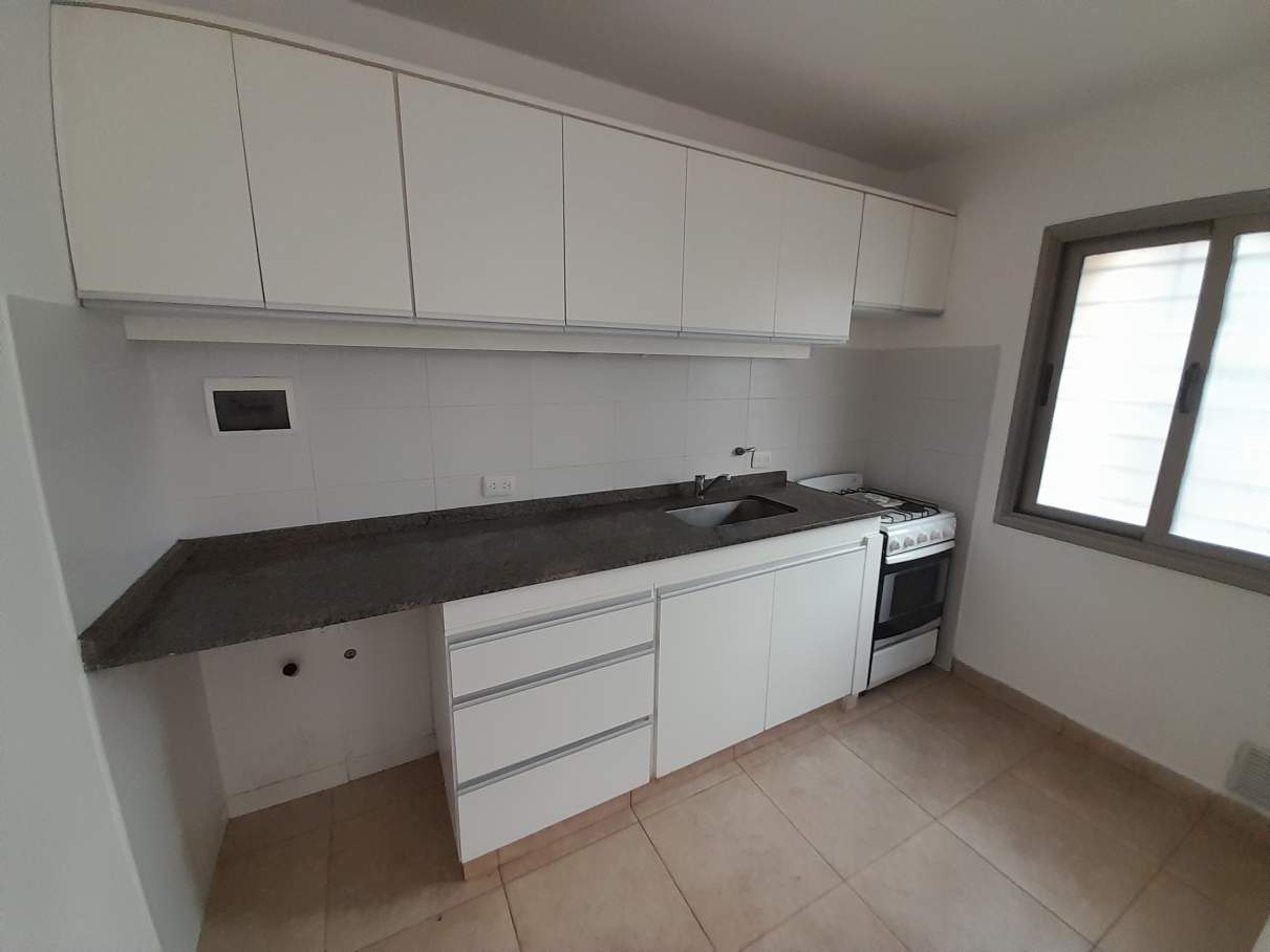 VILLA CENTENARIO - OBISPO MERCADILLO 2280 - DUPLEX 2 DORMITORIOS EN ALQUILER