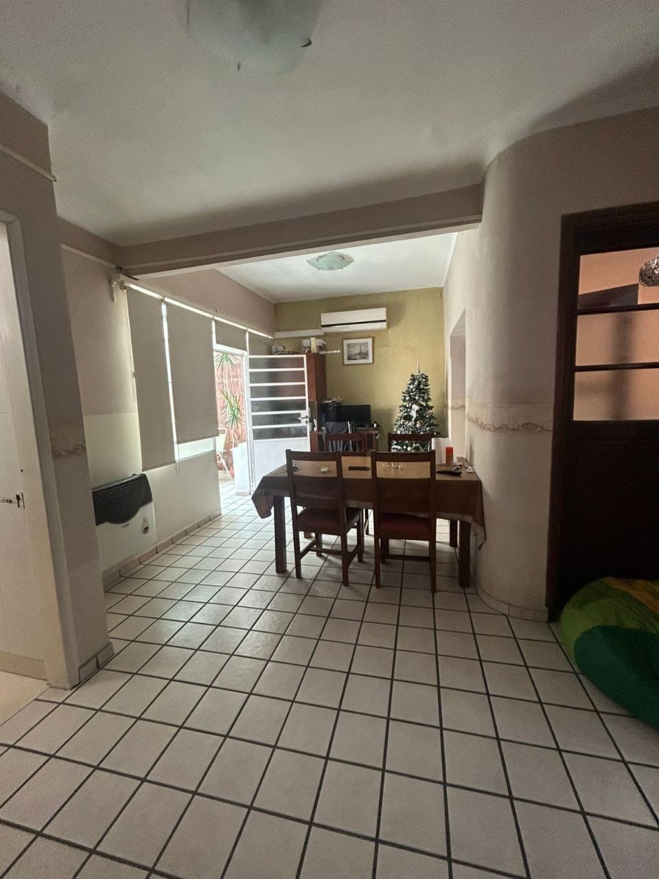 VENDO CASA CON EXCELENTE UBICACION