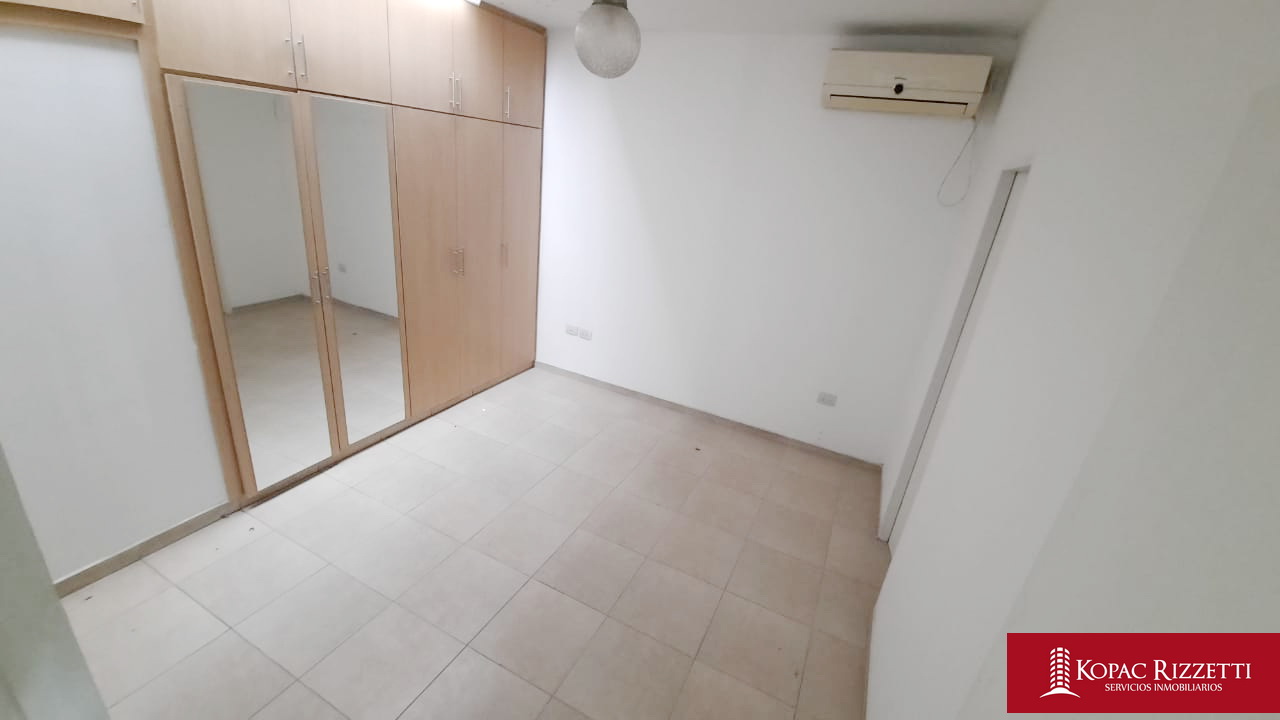 VILLA CENTENARIO (LUIS RUEDA 2400) - VENTA CASA 4 DORM.