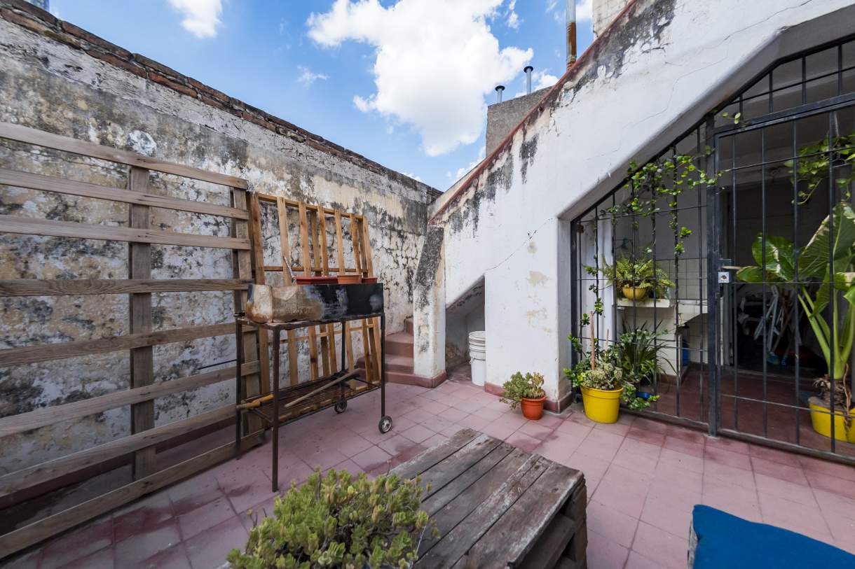 VENTA CASA PLANTA ALTA 3 DORMITORIOS DOS BAÑOS TERRAZA B PUEYRREDÓN. CÓRDOBA
