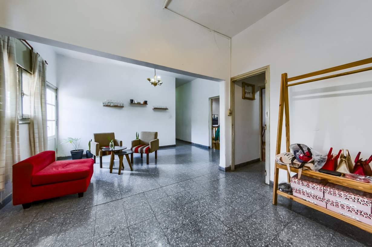 VENTA CASA PLANTA ALTA 3 DORMITORIOS DOS BAÑOS TERRAZA B PUEYRREDÓN. CÓRDOBA
