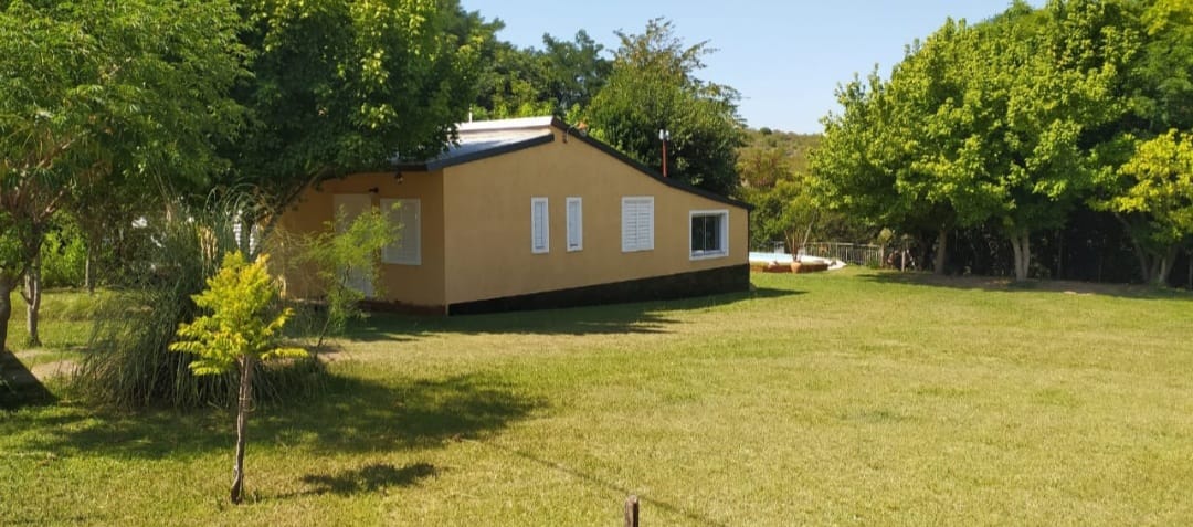 CASA 2 DORM. C PILETA Y SALIDA AL ARROYO - CABALANGO - PUNILLA - CORDOBA