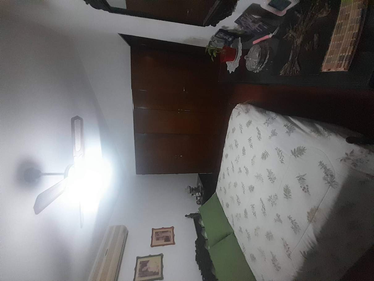 VENDO - CASA MAS DPTO. - POETA LUGONES