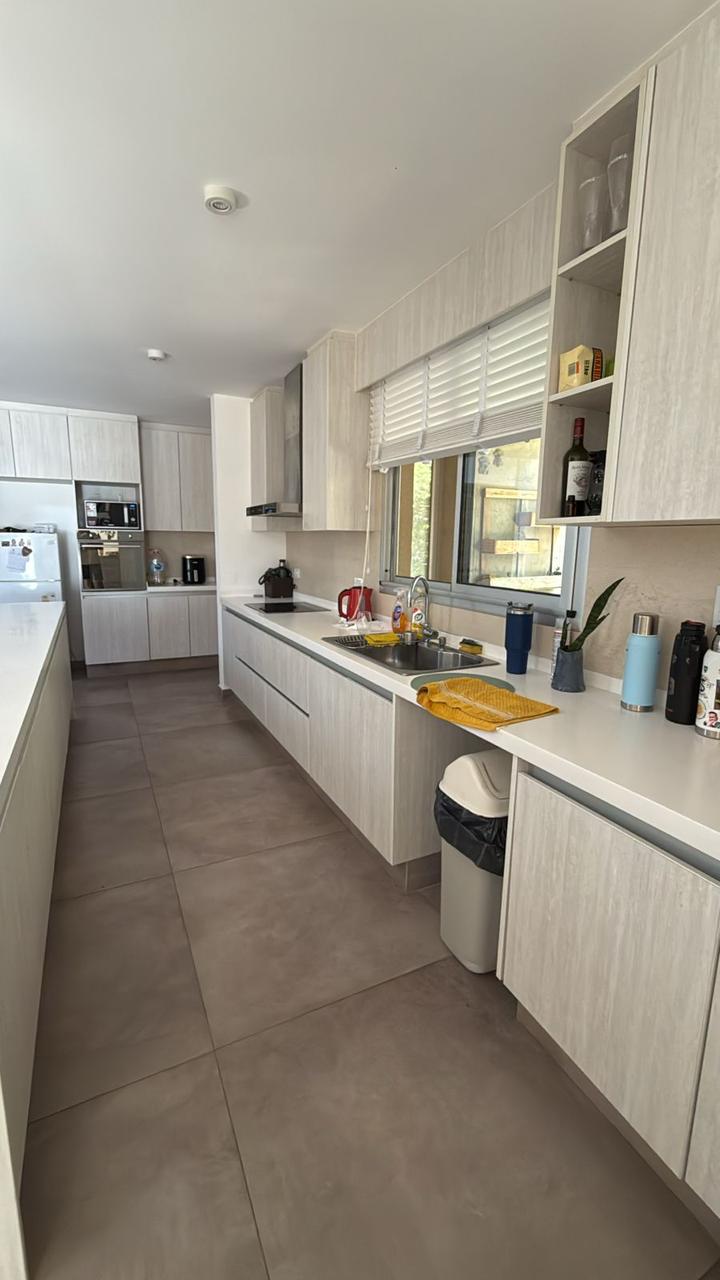 CASA EN VENTA- VALLE DEL GOLF (ETAPA 1)