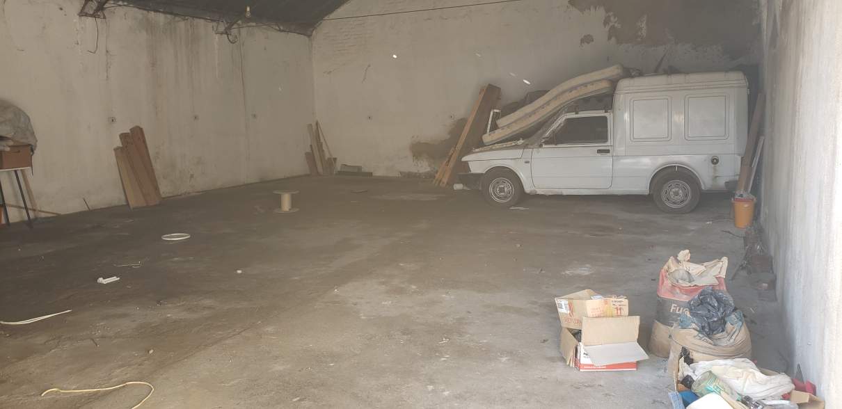 Galpón en Venta. Barrio Colón, se recibe Menor, Financiación propia en u$s!!!