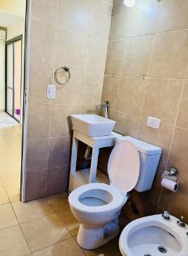 Vendo depto 2 dorm cplacard. B Los Robles.