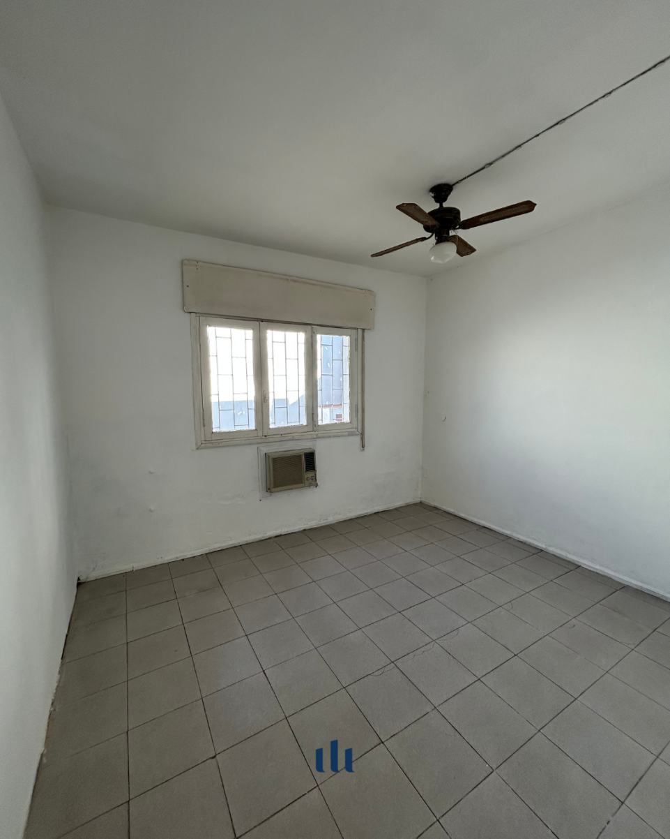 OPORTUNIDAD DE INVERSIÓN. CASA DE 5 DORMITORIOS EN VENTA. BARRIO QUEBRADA DE LAS ROSAS