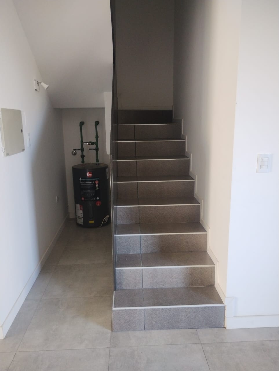 Duplex en MANANTIALES 2. (opción de 3 y 4 dormitorios)