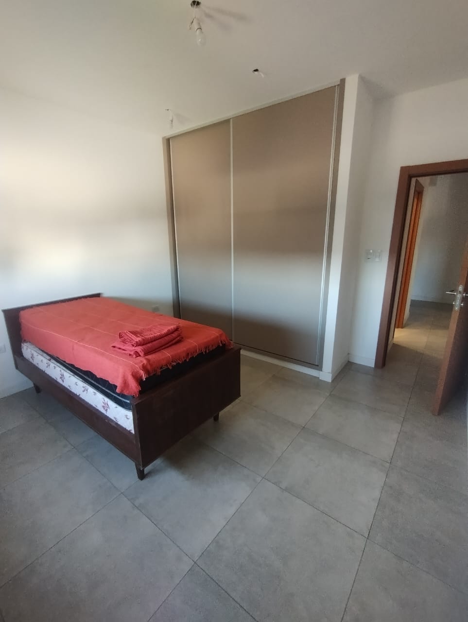 Duplex en MANANTIALES 2. (opción de 3 y 4 dormitorios)