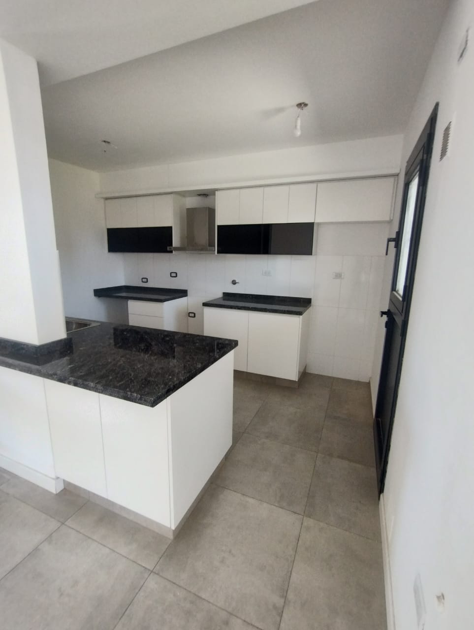 Duplex en MANANTIALES 2. (opción de 3 y 4 dormitorios)