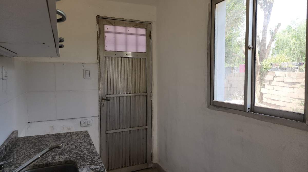 Casita refaccionada a nueva. A LA VENTA. Col. San Bartolomé. CA012-SB