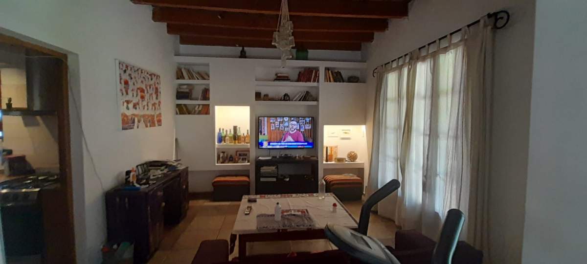 Villa Serrana con pileta y amplio parque