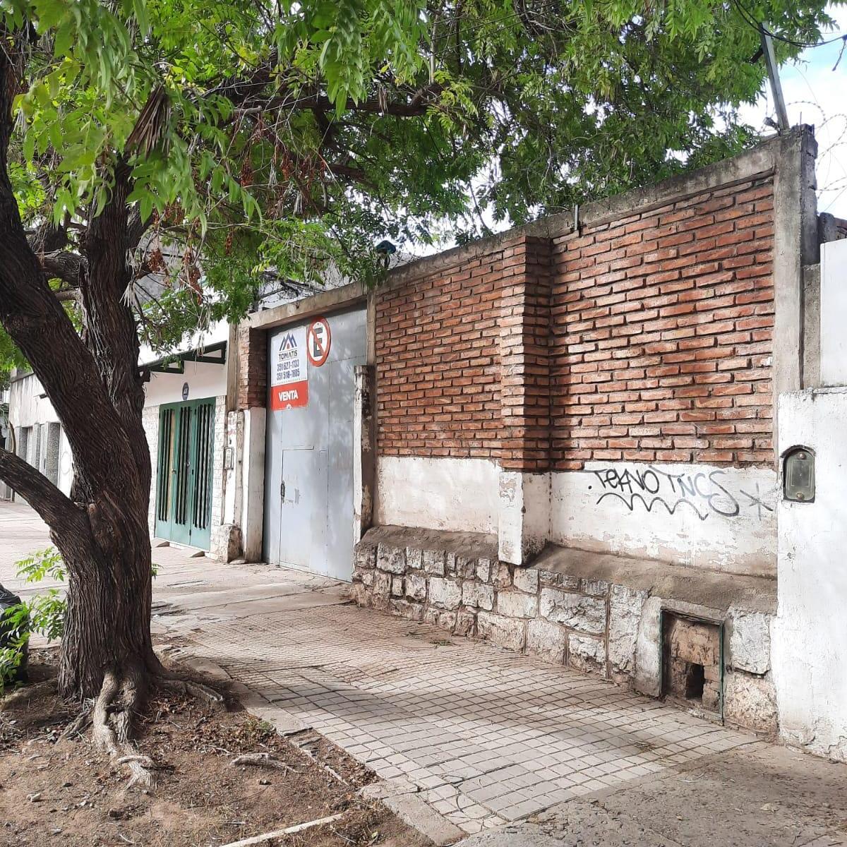 ALBERDI: DR. SILVESTRE REMONDA AL 100  LOTE DE 640 M2 APTO PARA CONSTRUIR 1900 M2