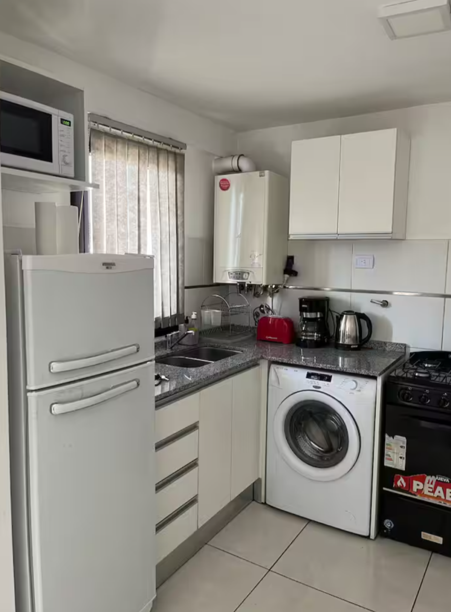VENTA - DEPARTAMENTO AMOBLADO EN BARRIO GENERAL PAZ CON ESCRITURA