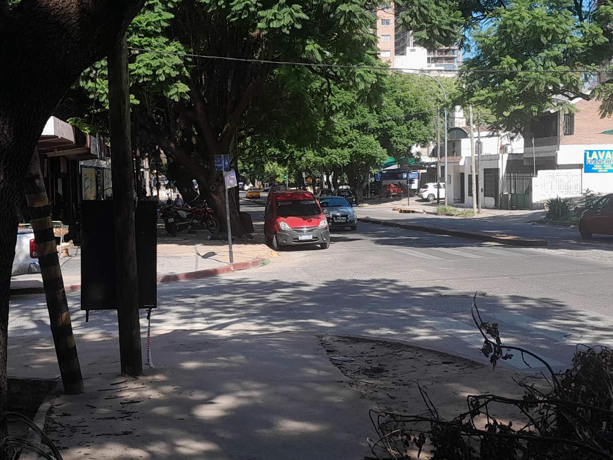 VENDO - DEPARTAMENTO - PUYRREDON 506 - GUEMES