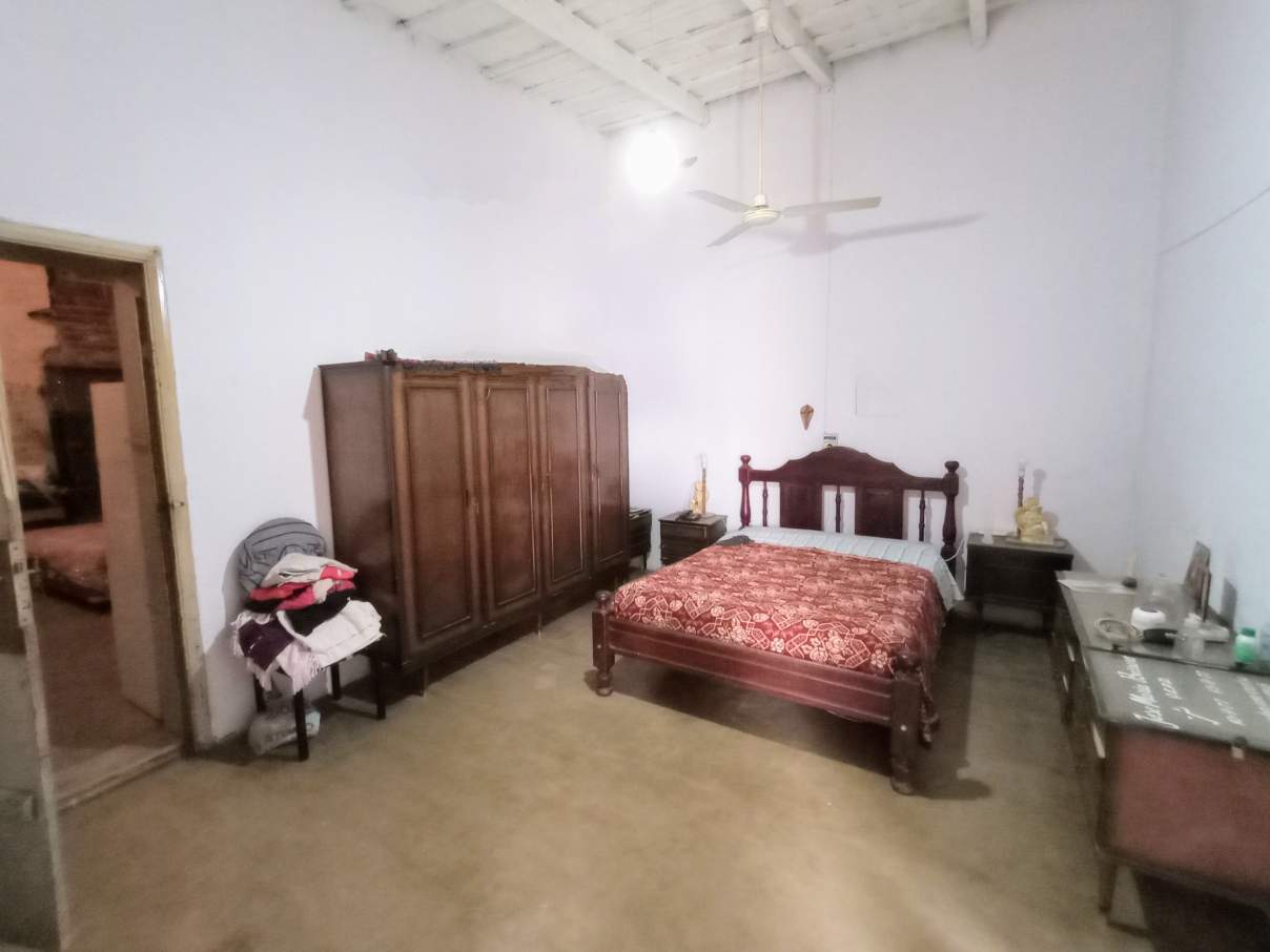 OPORTUNIDAD! SE VENDE CASONA EN CORONEL BAIGORRIA, 3 DORMITORIOS