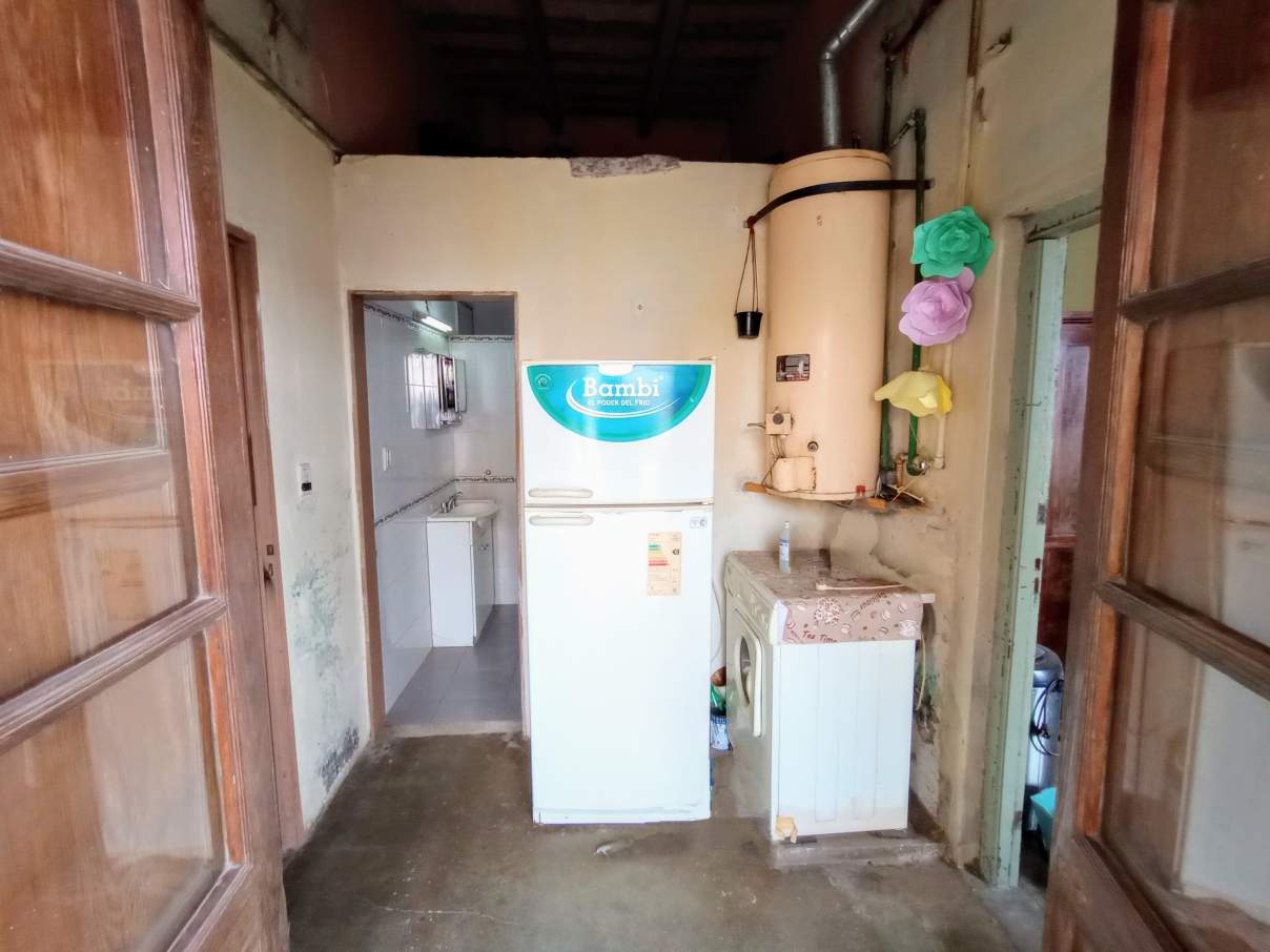 OPORTUNIDAD! SE VENDE CASONA EN CORONEL BAIGORRIA, 3 DORMITORIOS