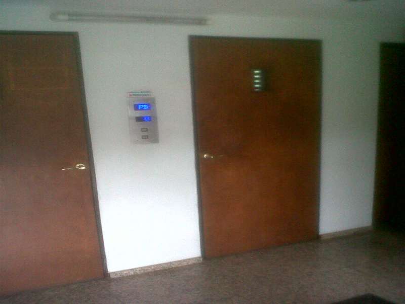 COLON 1000 ZONA DE LA PLAZA VISTA AL FRENTE PISO ALTO