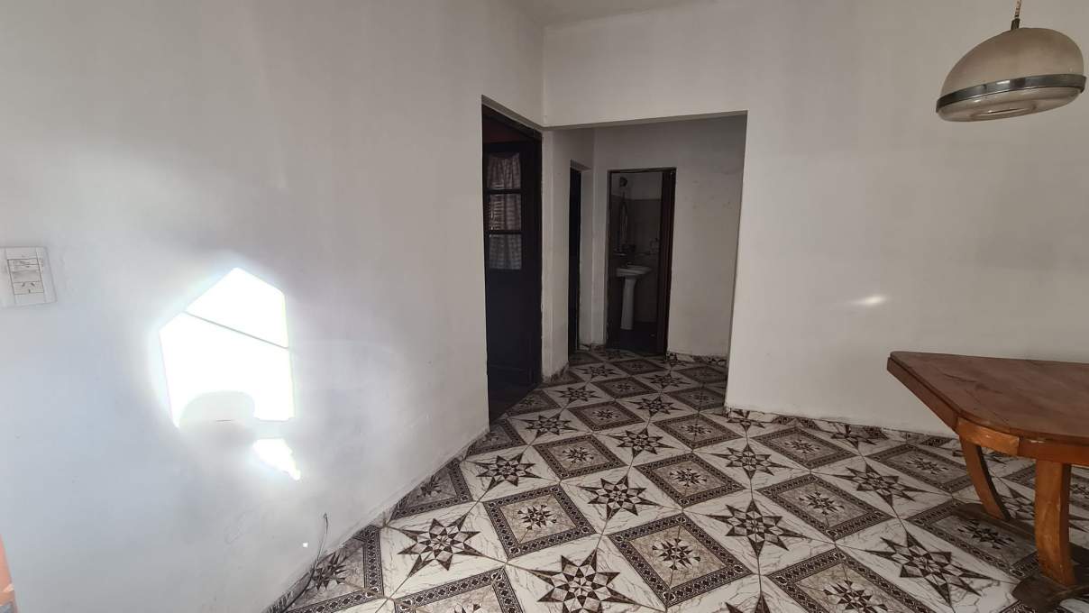 SE VENDE CASA CON GALPON AMPLIO