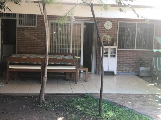 CENTRO: 25 DE MAYO AL 500 CASA DE 340 M2 CUB APTA USO COMERCIAL