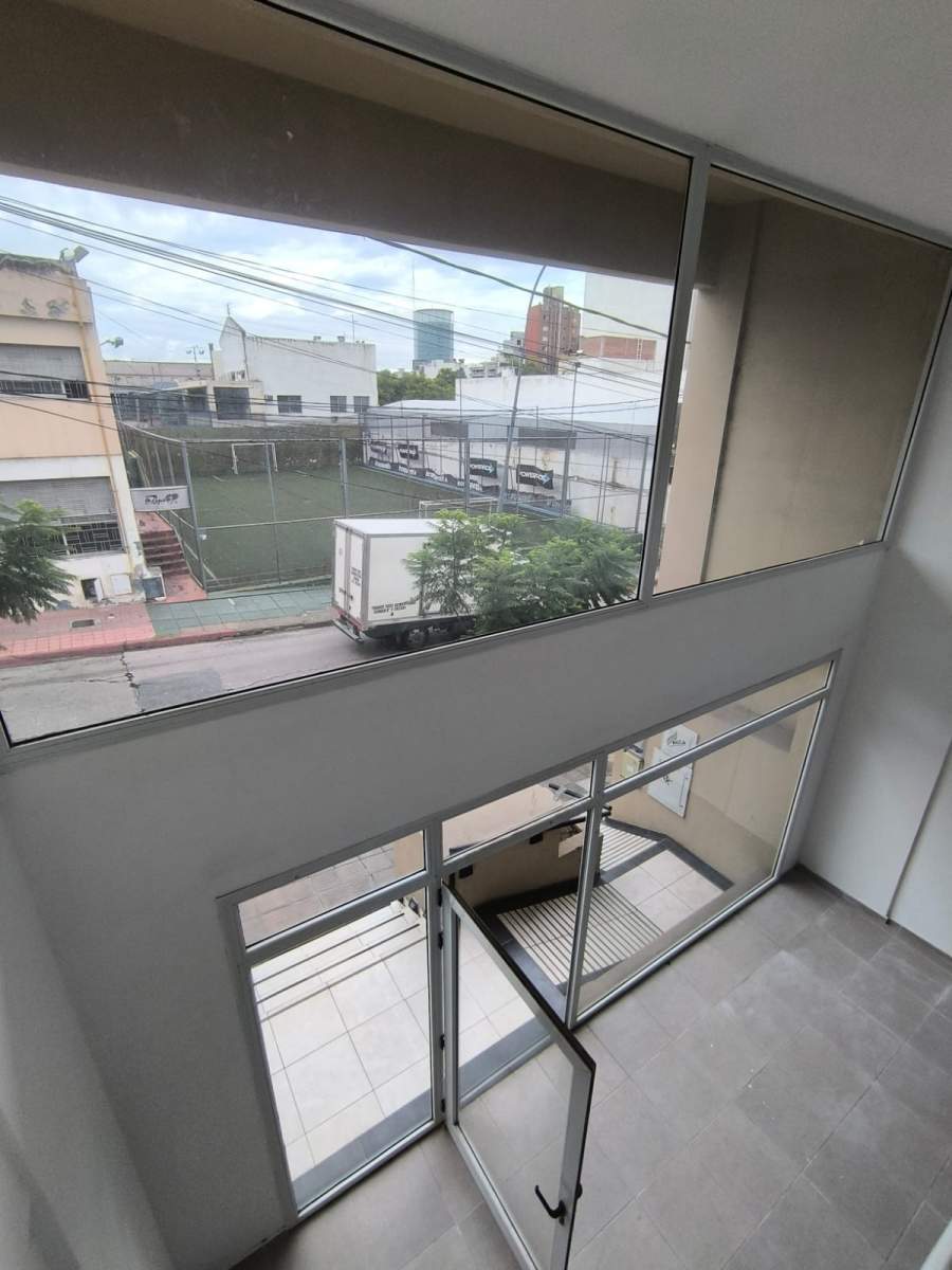 VENTA DE LOCAL COMERCIAL A ESTRENAR, ALBERDI