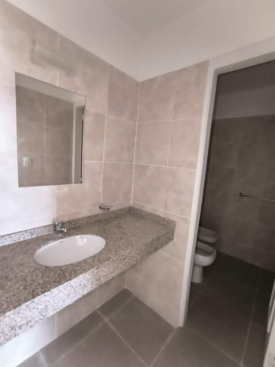 VENTA DE LOCAL COMERCIAL A ESTRENAR, ALBERDI