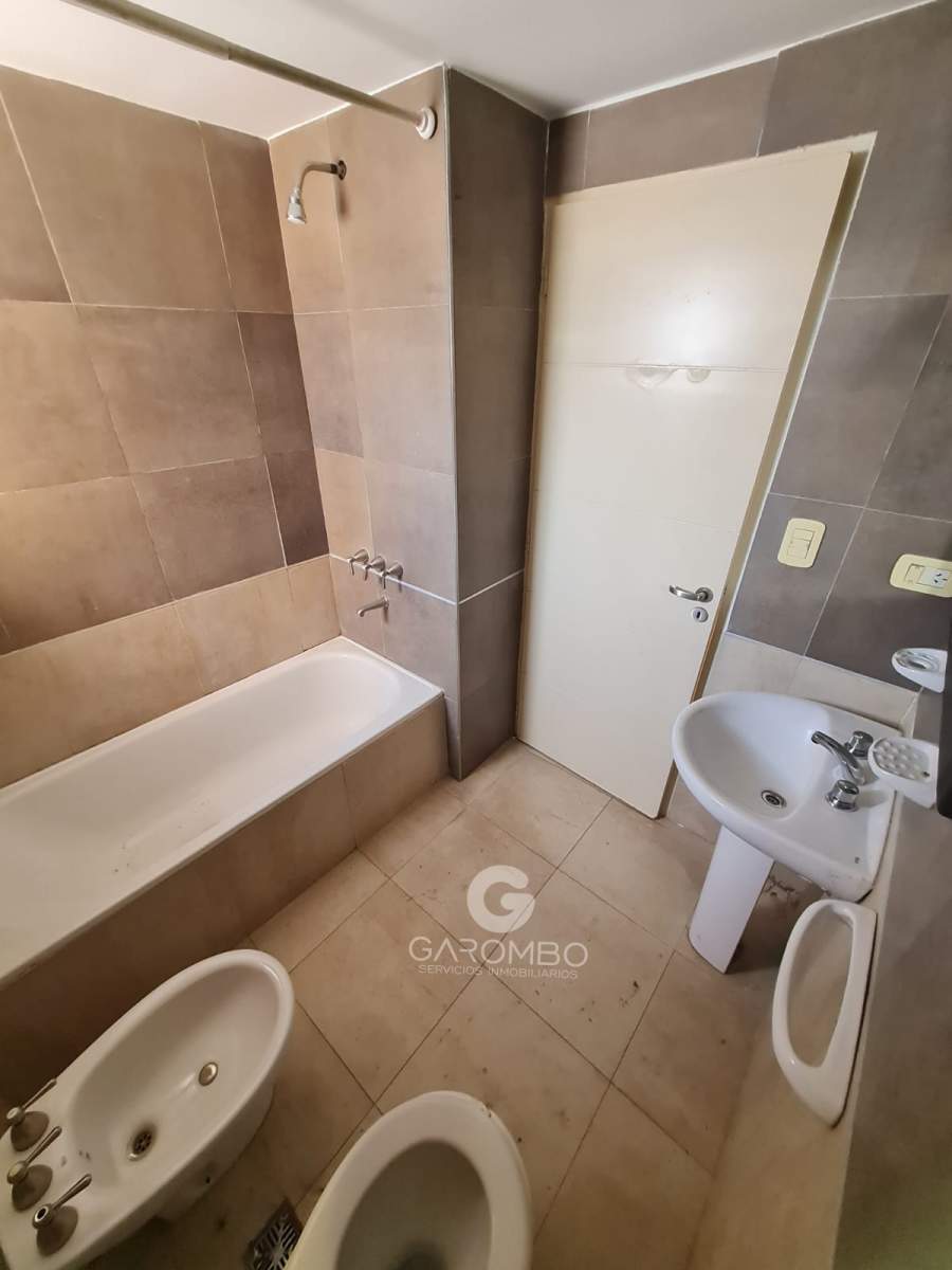 En venta departamento Macrocentro de la ciudad.
