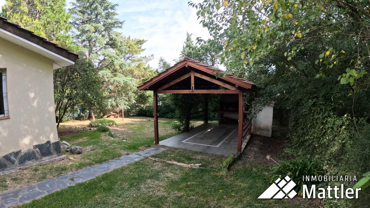 VENTA DE CASA DE 3 AMBIENTES 151 MTS2 BARRIO LUDWIG