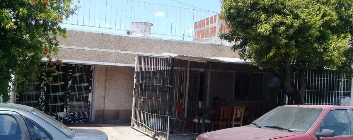 OPORTUNIDAD CASA CON LOCAL COMERCIAL - EMPRENDIMIENTO