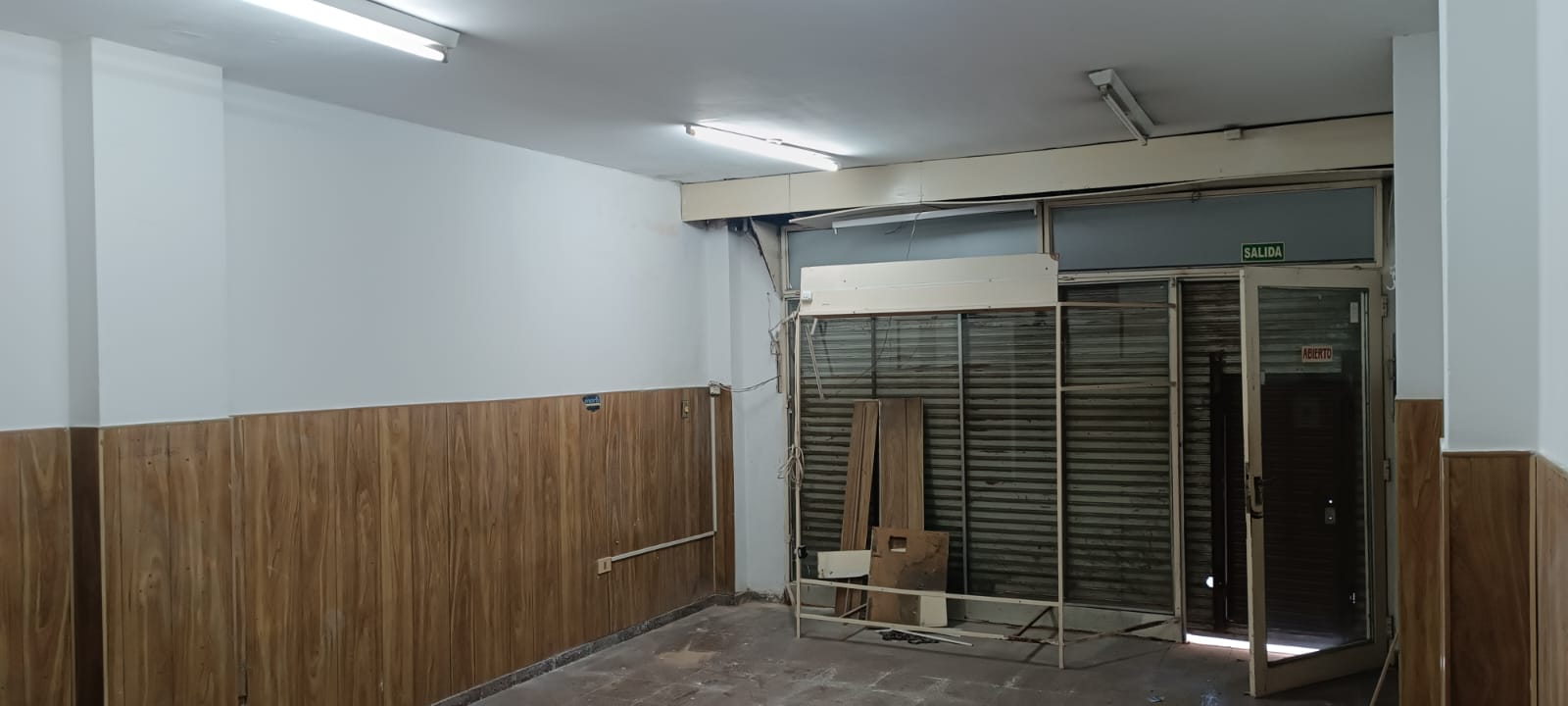 LOCAL COMERCIAL EN ALQUILER - JUAN B JUSTO 3000